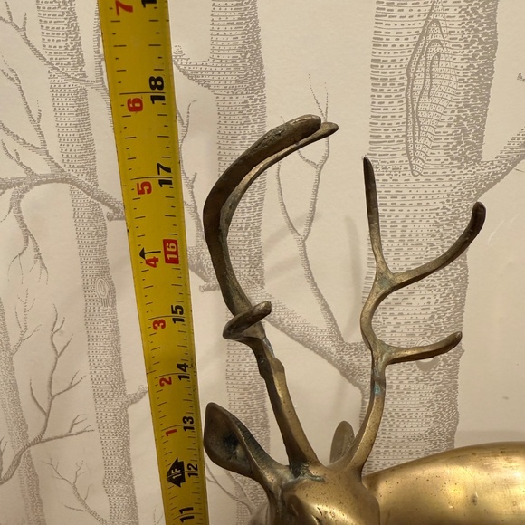 Large Vintage Brass Deer Statue: Mid-Century Lodge Décor - Picture 9 of 11